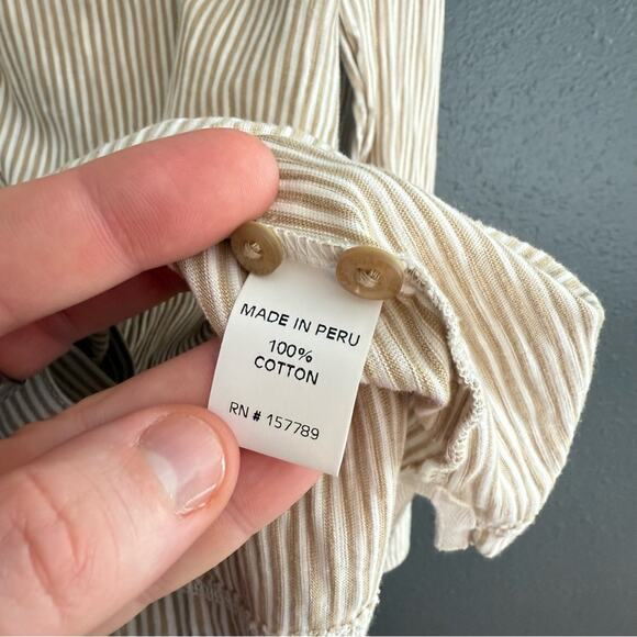 Left Coast Tee Stripped Button Down Size L - Picture 4 of 5